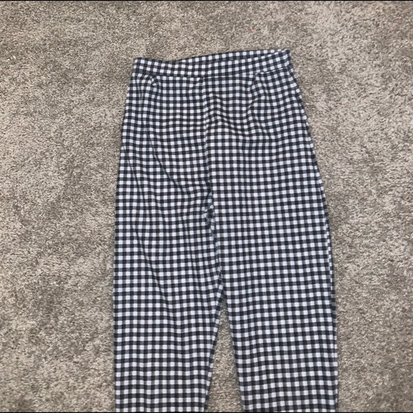 Boohoo Black & White Plaid leggings size 2 - Picture 3 of 7